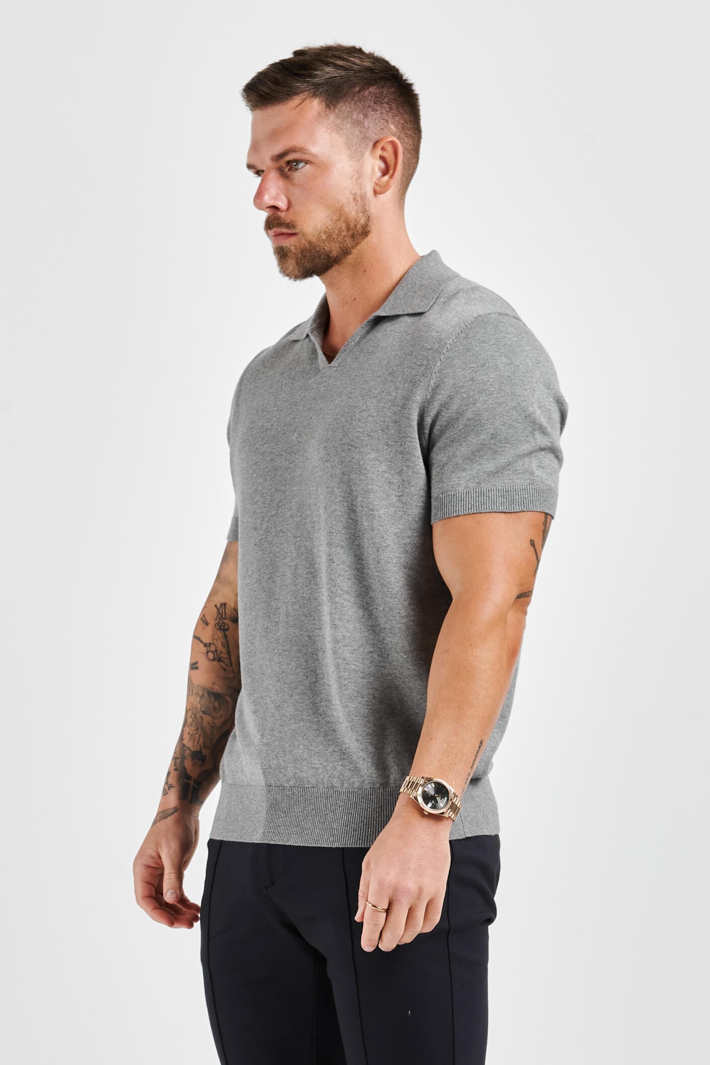 CAMISA POLO MASCULINA COM GOLA ABERTA ELITE - CINZA