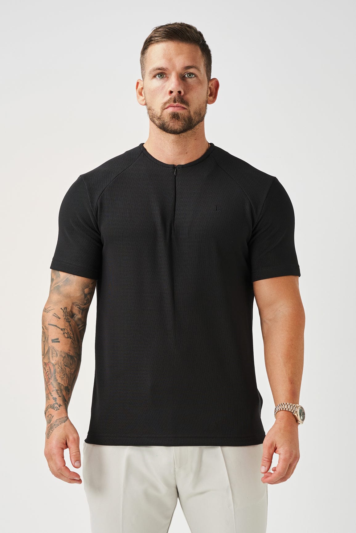 BLUSA HENLEY CANELADA - PRETA