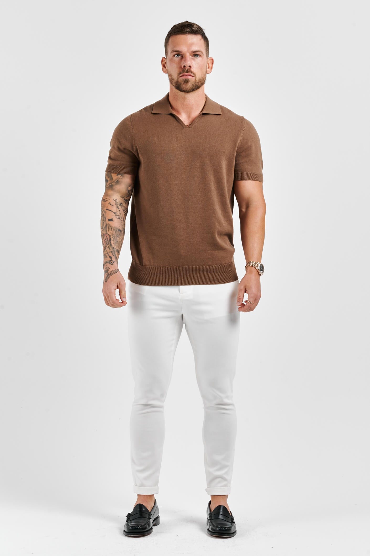 CAMISA POLO MASCULIA COM GOLA ABERTA ELITE - MARROM