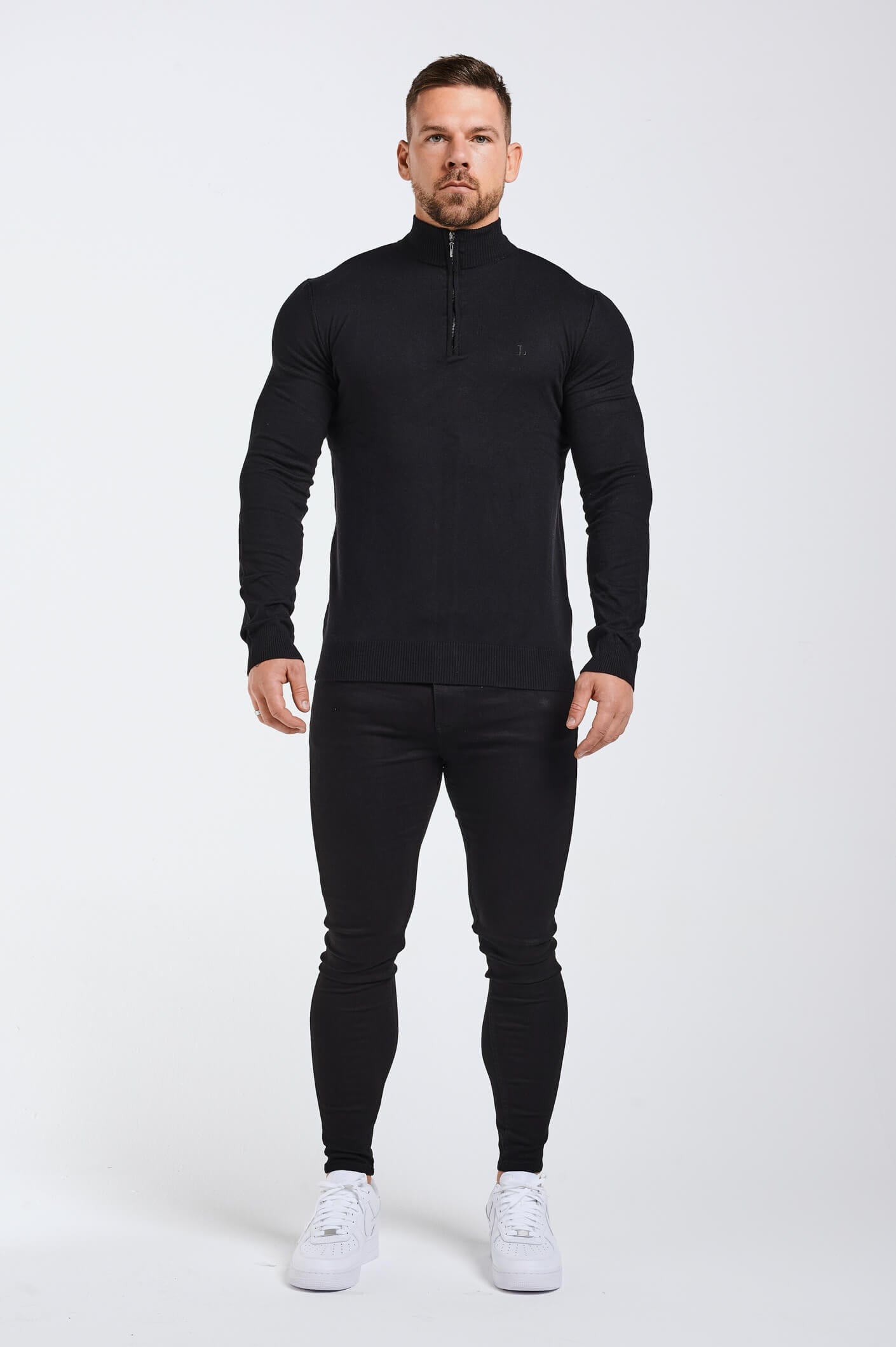 SUÉTER DE TRICÔ COM ZÍPER DE UM QUARTO - PRETO